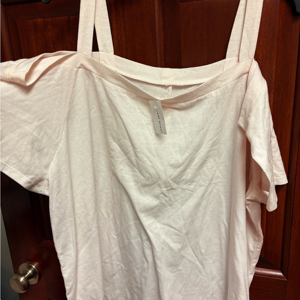 LANE BRYANT 22/24 LITE PINK THICK STRAPS COLD SHOULDER SHORT SLEEVES T-SHIRT